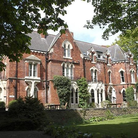 Cliff Lawn Hotel Leeds  Eksteriør billede